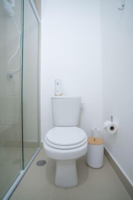 Em Pinheiros - 2 Quadras Da Faria Lima E Madalena Apartamento *